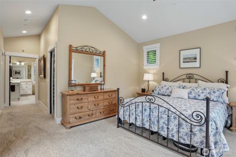 24827 NE 80th Street Redmond WA 98053