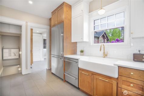 712 33rd Street Everett WA 98201