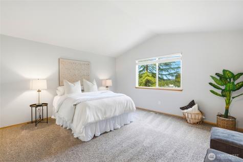 8913 1st Place SE Lake Stevens WA 98258