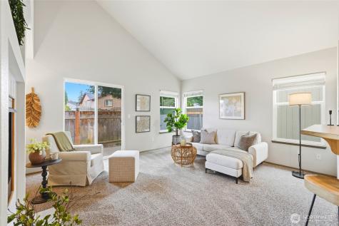 8913 1st Place SE Lake Stevens WA 98258