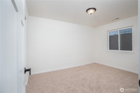 2336 41st Avenue SE Puyallup WA 98374