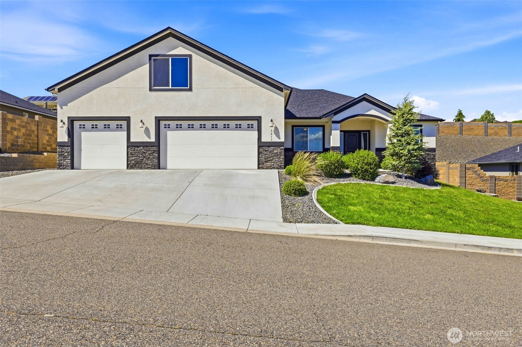 5013 Meadow View Drive Pasco WA 99301