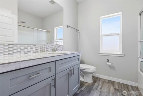 5013 Meadow View Drive Pasco WA 99301