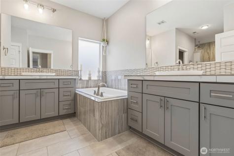 5013 Meadow View Drive Pasco WA 99301