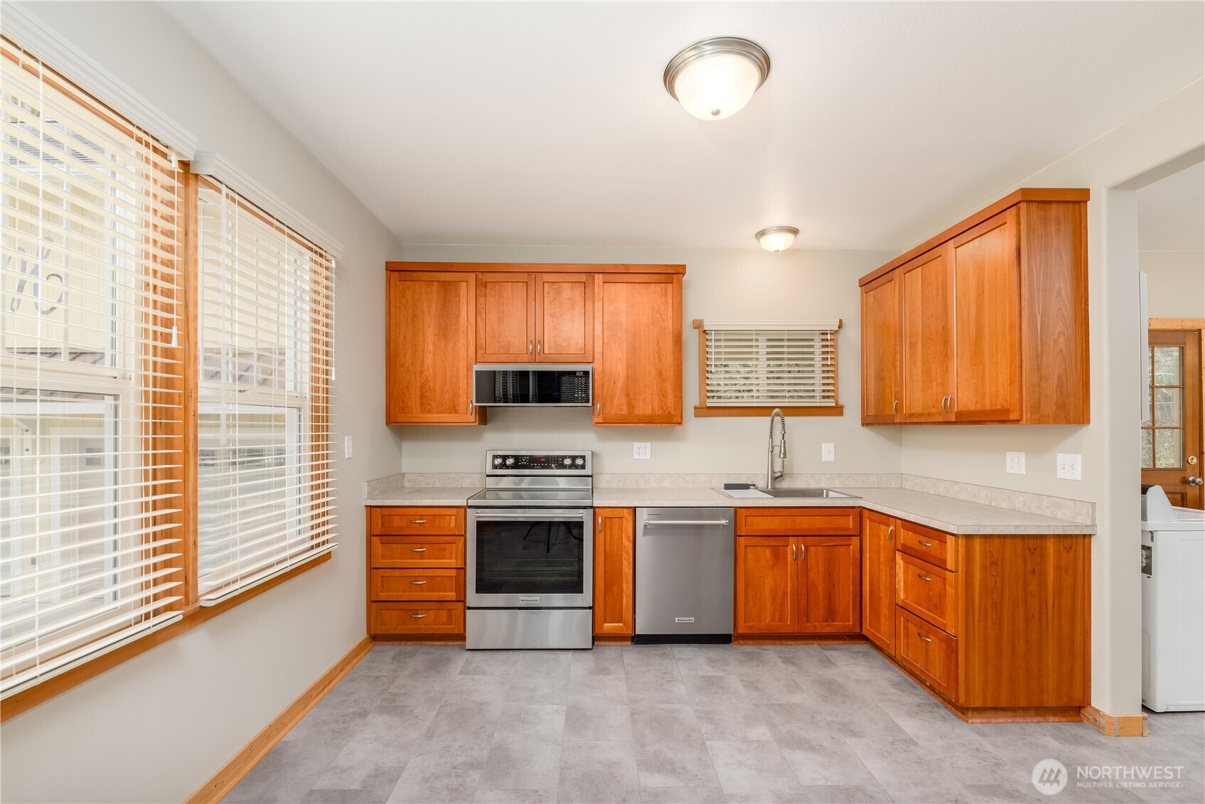 903 Valley Street Port Angeles WA 98362