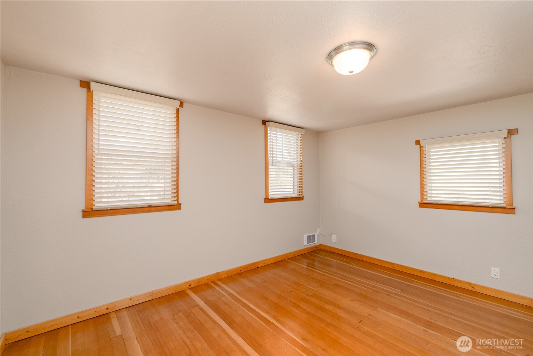 903 Valley Street Port Angeles WA 98362