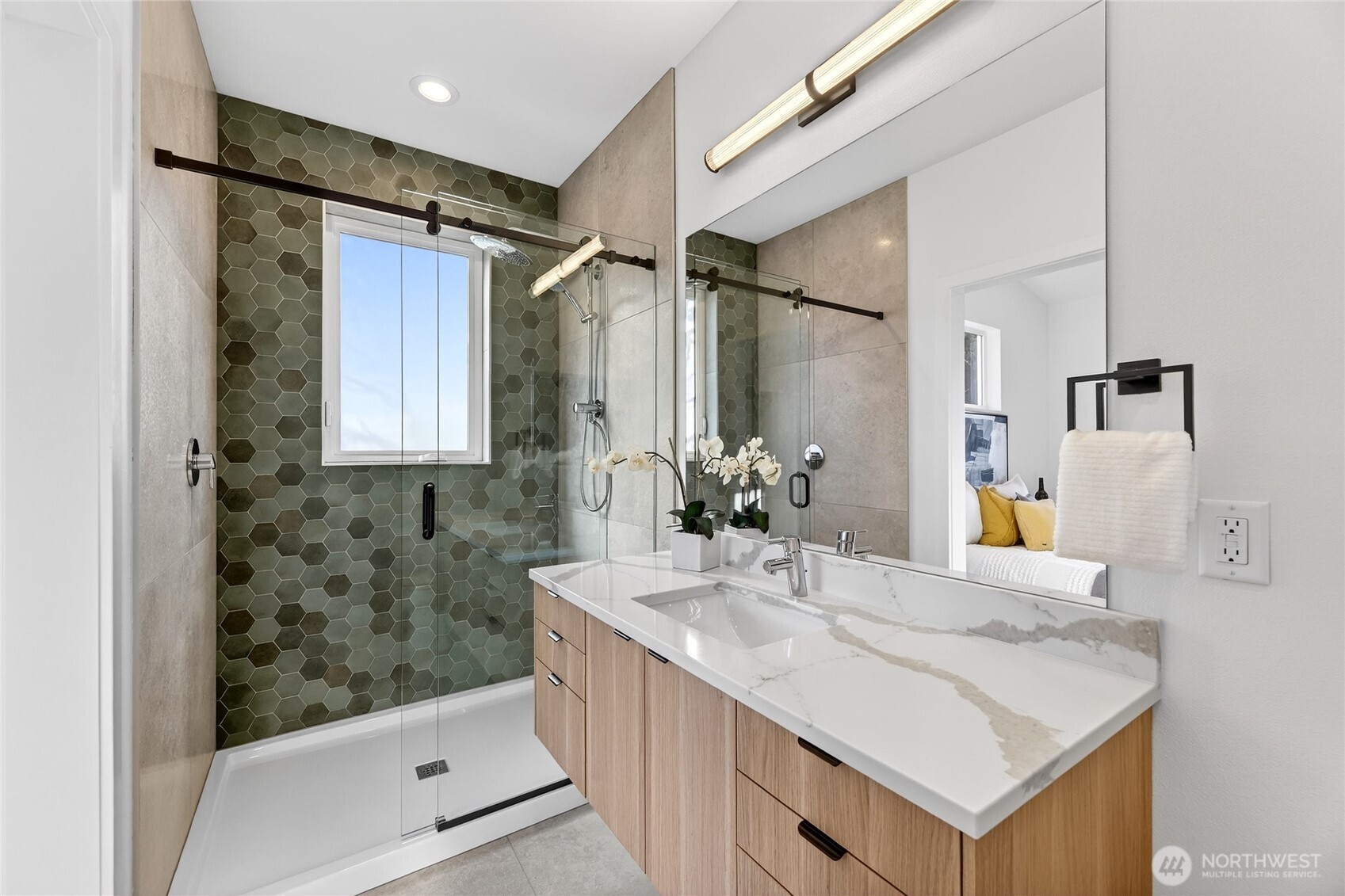 11738 23rd Avenue NE Seattle WA 98125