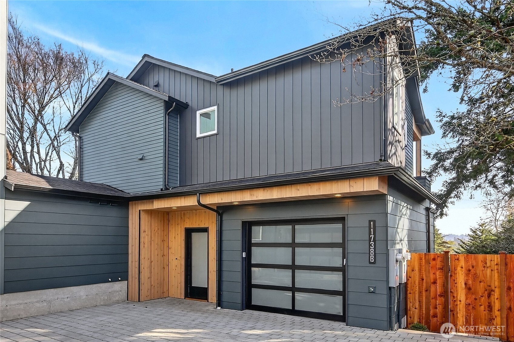 11738 23rd Avenue NE Seattle WA 98125
