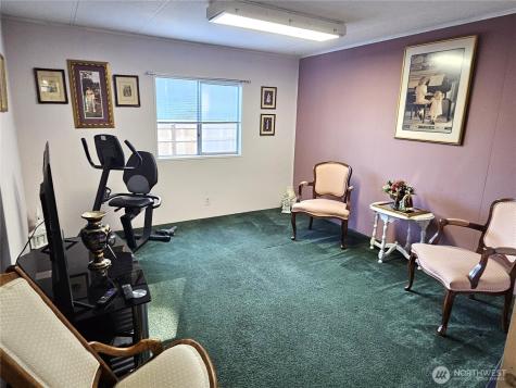 1427 100th Street Everett WA 98204