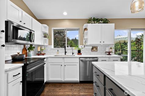 37008 20th Avenue S Federal Way WA 98003