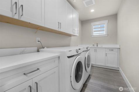 20214 104th Place SE Kent WA 98031