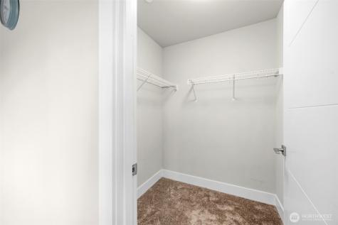 20214 104th Place SE Kent WA 98031