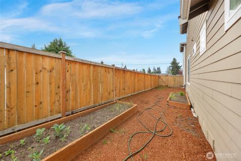 20214 104th Place SE Kent WA 98031