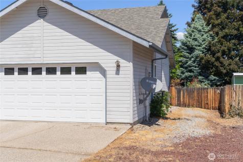 1720 Rainier Street Wenatchee WA 98801