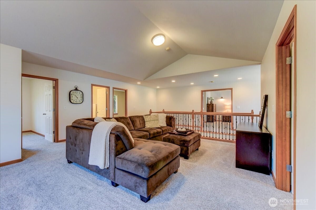 907 196th Place SW Lynnwood WA 98036