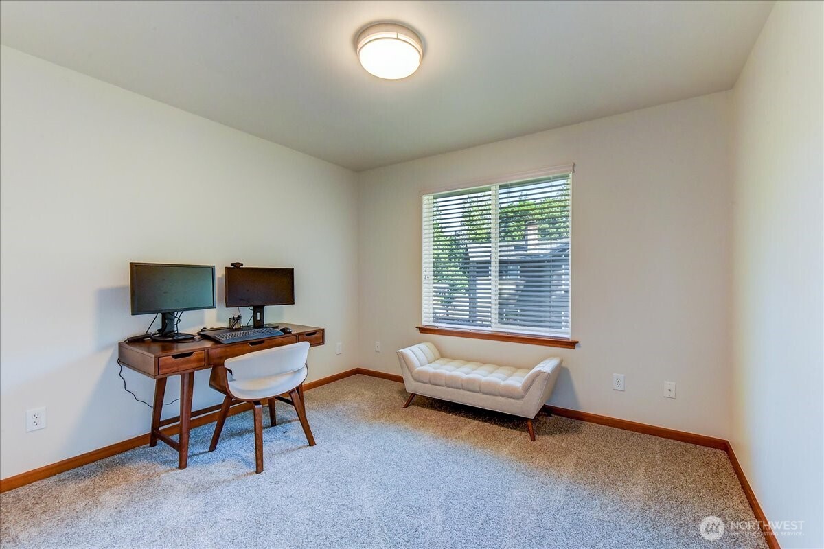 907 196th Place SW Lynnwood WA 98036