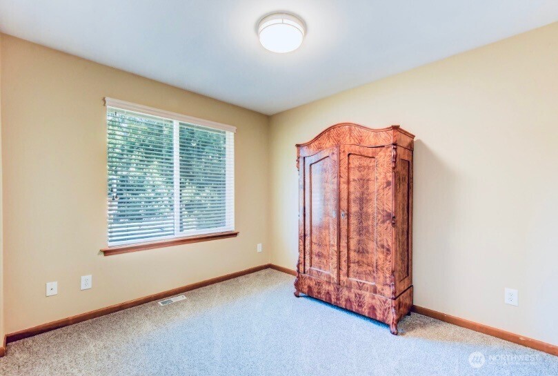 907 196th Place SW Lynnwood WA 98036