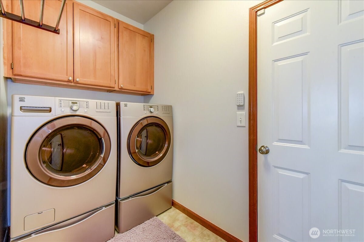 907 196th Place SW Lynnwood WA 98036