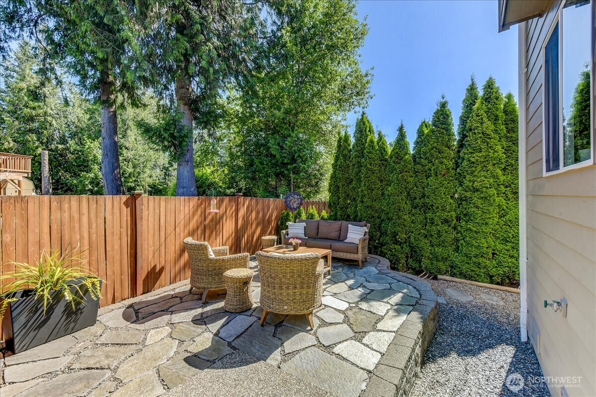 907 196th Place SW Lynnwood WA 98036
