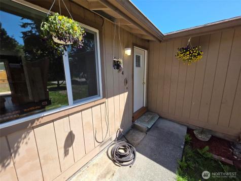 4340 Hamilton Drive Oak Harbor WA 98277