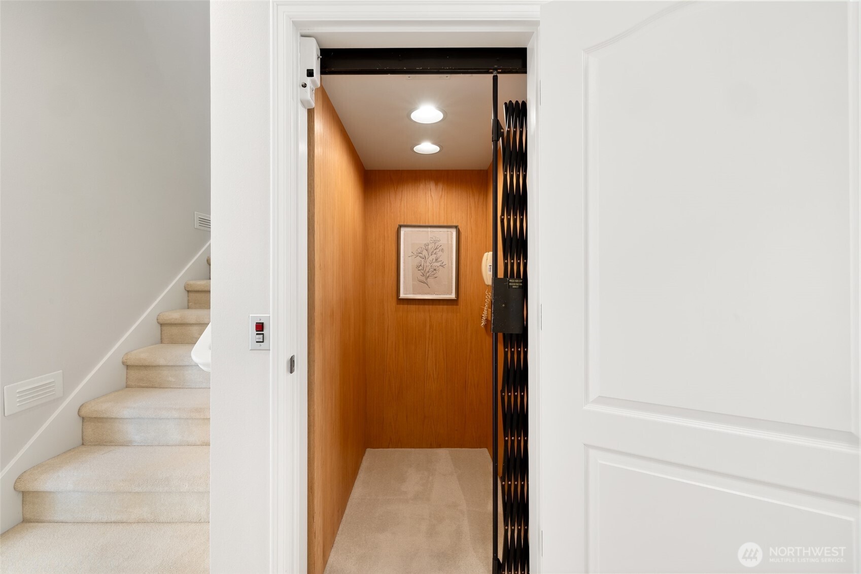 8144 W Mercer Way Mercer Island WA 98040