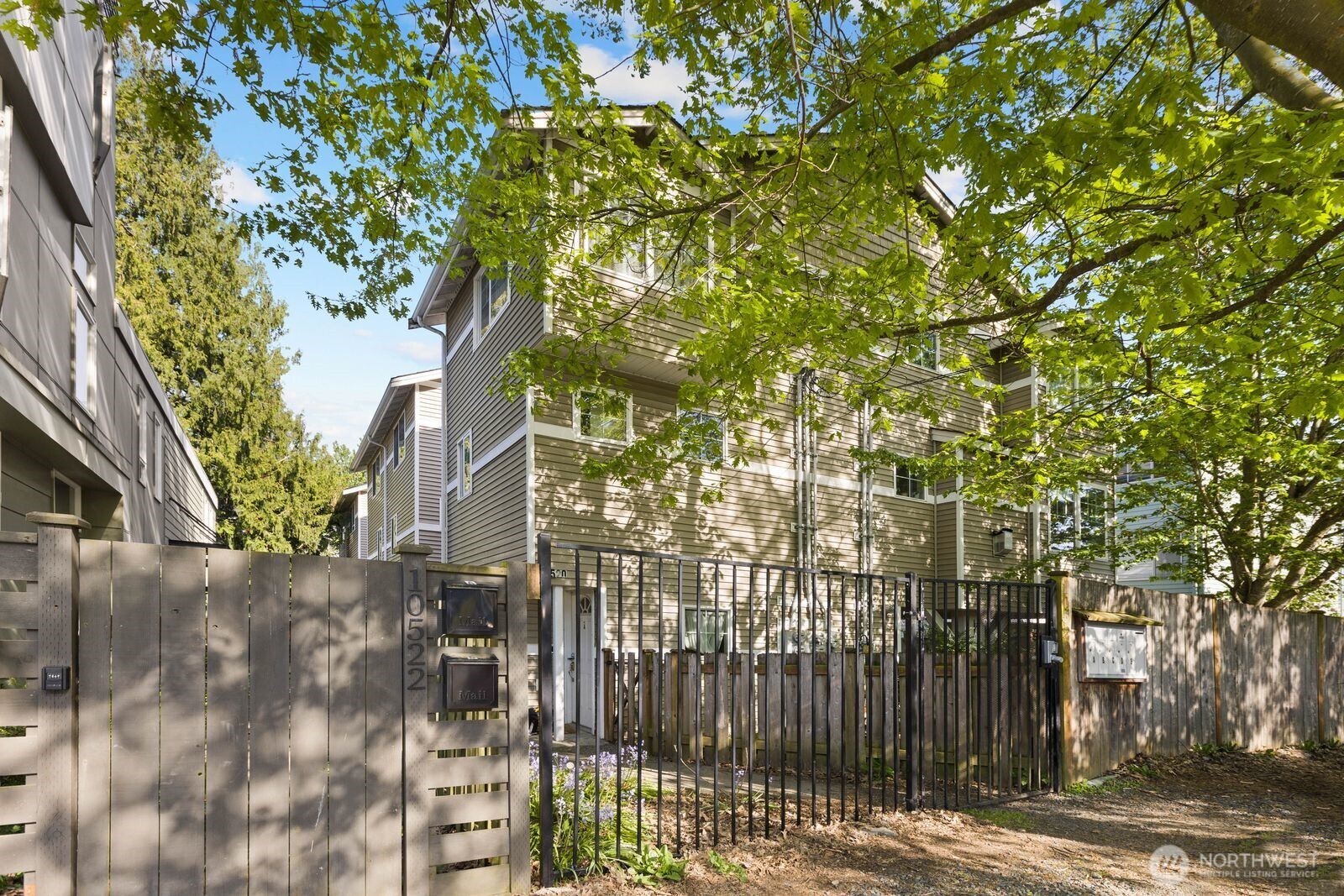 10520 Whitman Avenue N Seattle WA 98133
