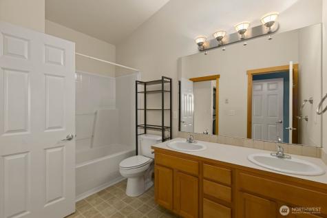 10520 Whitman Avenue N Seattle WA 98133