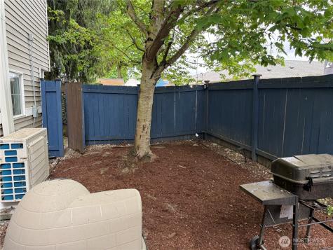 10520 Whitman Avenue N Seattle WA 98133