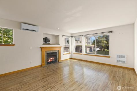 10520 Whitman Avenue N Seattle WA 98133