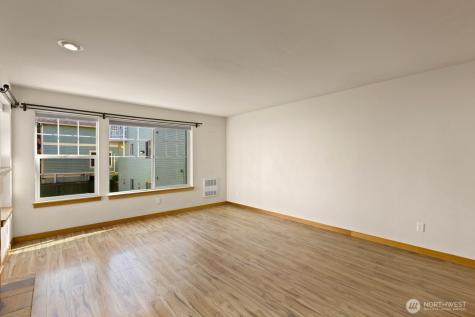 10520 Whitman Avenue N Seattle WA 98133