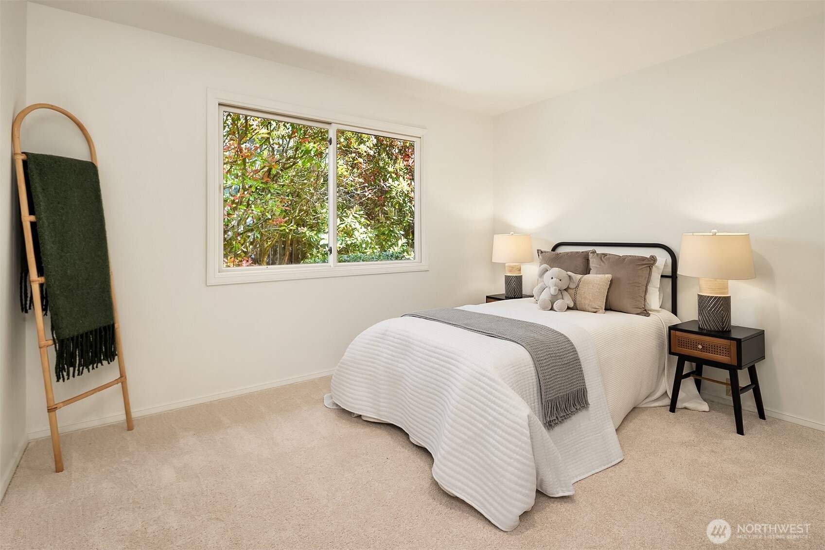 8531 Hunts Point Lane Hunts Point WA 98004