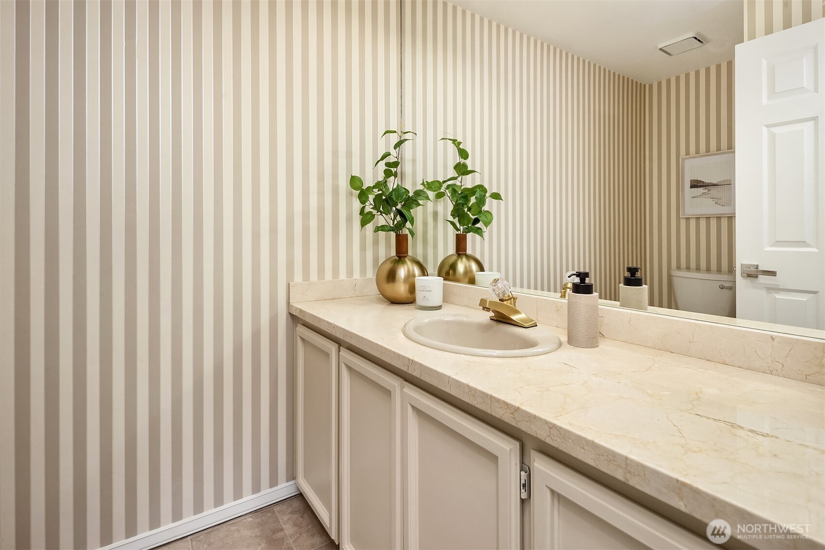 8531 Hunts Point Lane Hunts Point WA 98004