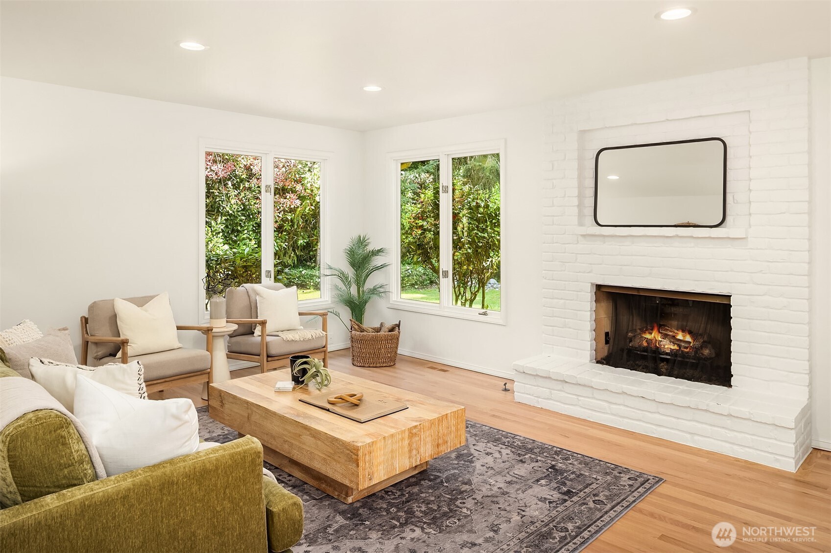 8531 Hunts Point Lane Hunts Point WA 98004