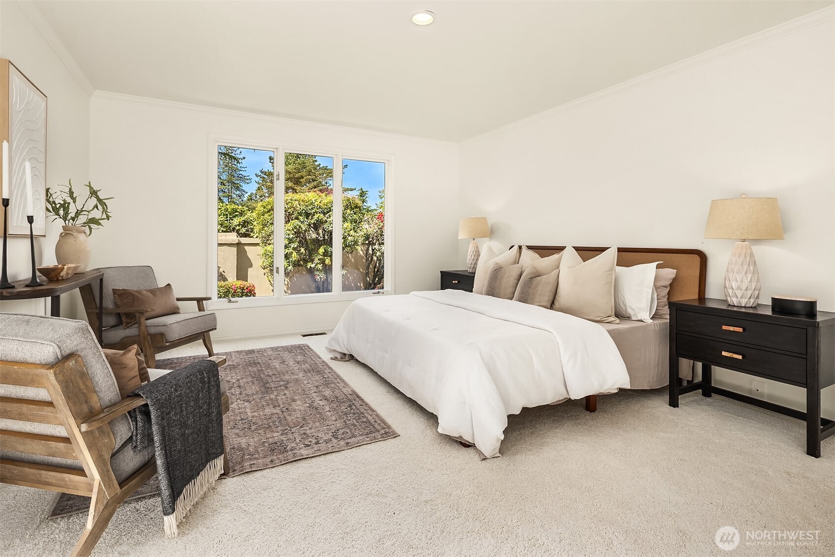 8531 Hunts Point Lane Hunts Point WA 98004