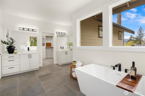 22536 SE 52nd Street Issaquah WA 98029