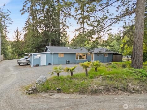 9355 Misery Point Road NW Seabeck WA 98380