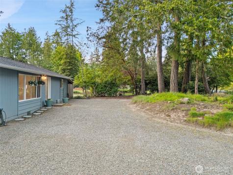 9355 Misery Point Road NW Seabeck WA 98380