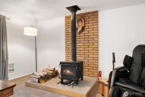 9355 Misery Point Road NW Seabeck WA 98380