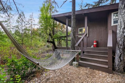 9355 Misery Point Road NW Seabeck WA 98380