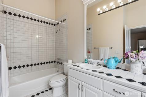 19925 NE 129th Street Woodinville WA 98077