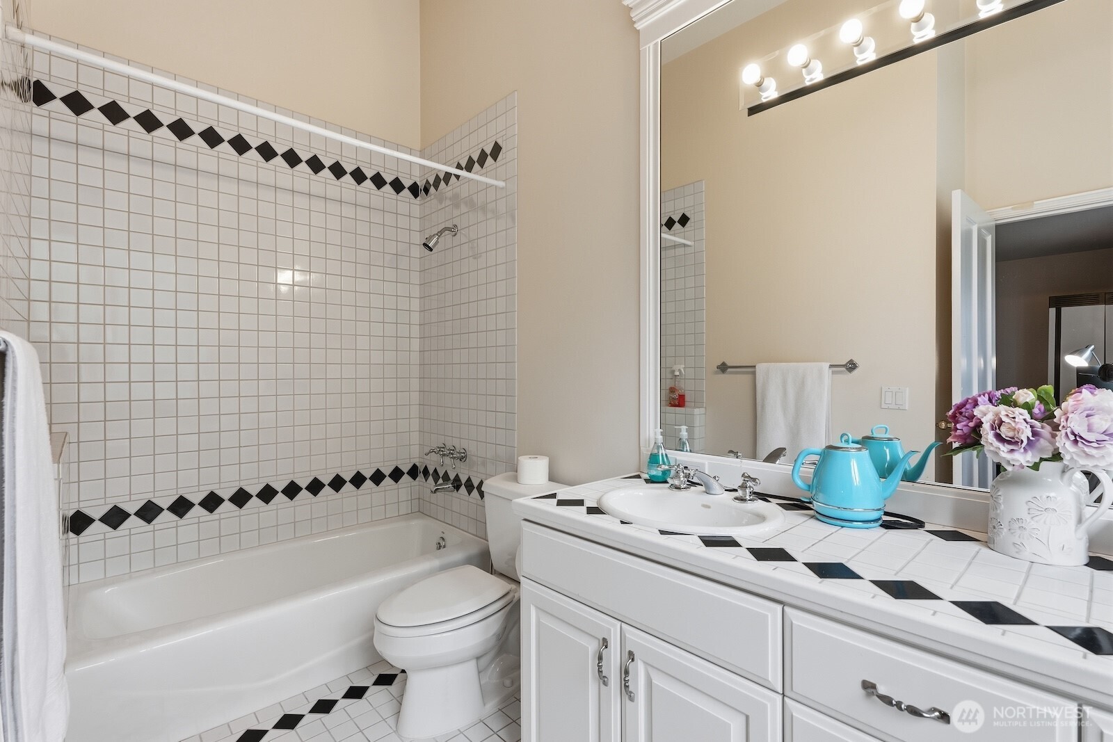 19925 NE 129th Street Woodinville WA 98077