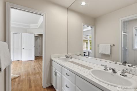 19925 NE 129th Street Woodinville WA 98077