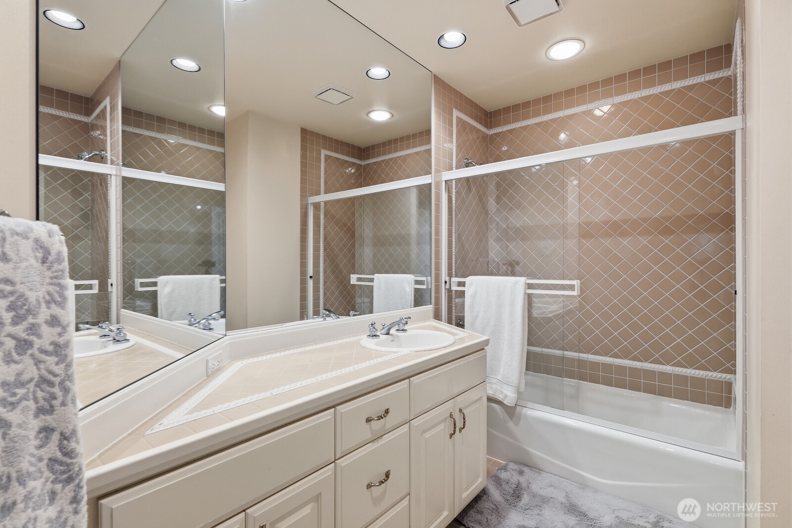 19925 NE 129th Street Woodinville WA 98077