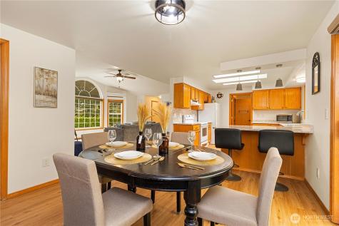 560 N Sunset Drive Camano Island WA 98282