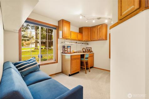 560 N Sunset Drive Camano Island WA 98282