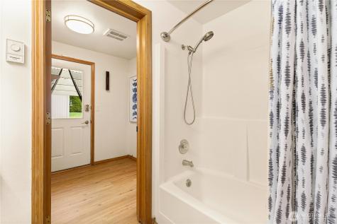 560 N Sunset Drive Camano Island WA 98282