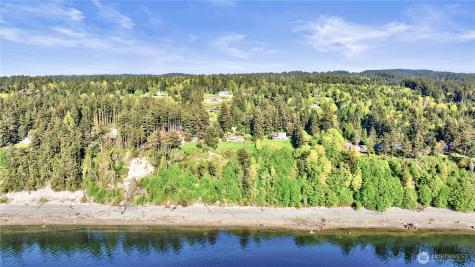 560 N Sunset Drive Camano Island WA 98282
