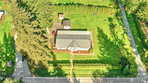 560 N Sunset Drive Camano Island WA 98282