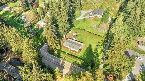 560 N Sunset Drive Camano Island WA 98282