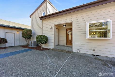 6704 224th Street E Spanaway WA 98387